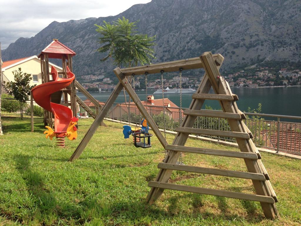 Apartment Fjord Waterfront Kotor Exterior photo